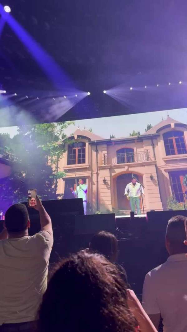 Spectrum Center, section: Floor 2, row: C, seat: 8