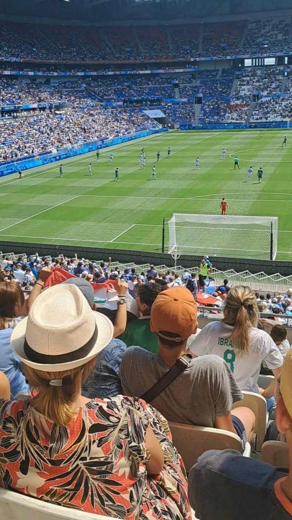 Parc Olympique Lyonnais, section: 104, row: 30, seat: 112