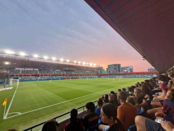 Estadio Johan Cruyff, section: 121, row: 3, seat: 27
