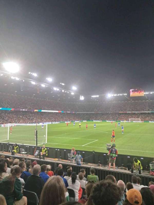 Stadion Wankdorf, section: B6, row: 10, seat: 225