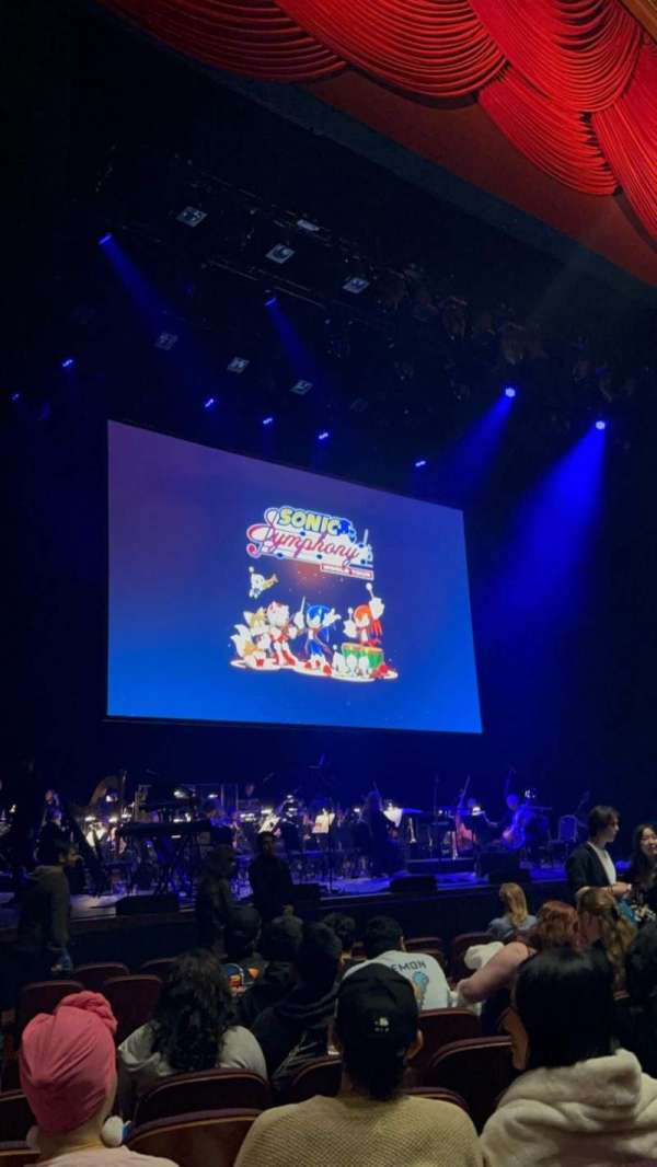 Dolby Theatre, section: Orchestra L, row: H, seat: 15