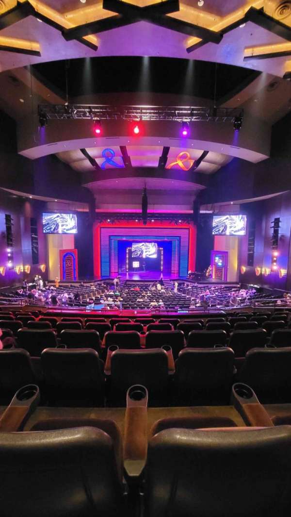 Penn & Teller Theater, section: 5, row: H, seat: 11