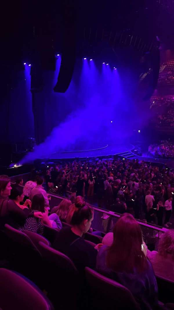 Ziggo Dome, section: 110, row: 4, seat: 131