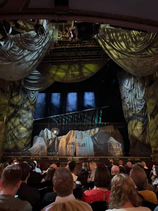 His Majesty's Theatre, London, section: Stalls, row: L, seat: 18