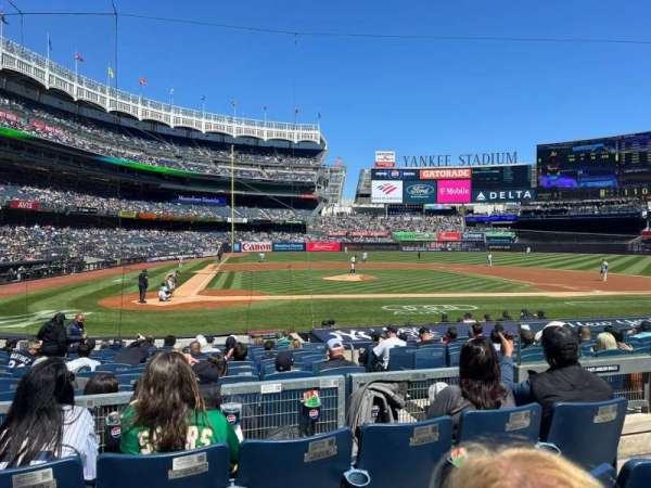 Yankee Stadium, section: 117B, row: 4, seat: 5