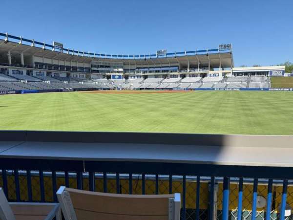 Hoover MET, section: Right Field Deck