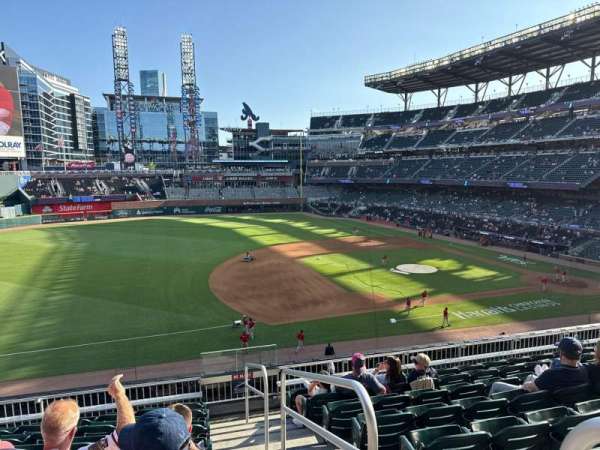 Truist Park, section: 237, row: 8, seat: 1