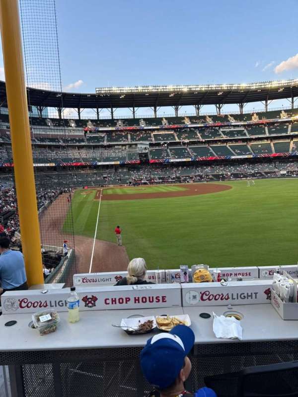 Truist Park, section: 160, row: 3, seat: 5