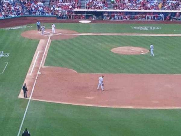 Citizens Bank Park, section: 304, row: 2, seat: 21