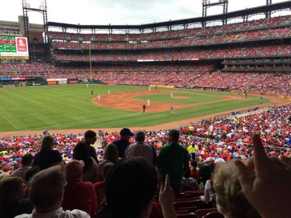 Busch Stadium, section: 162, row: 27, seat: 13