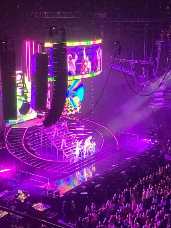 AO Arena, section: 203, row: F, seat: 4