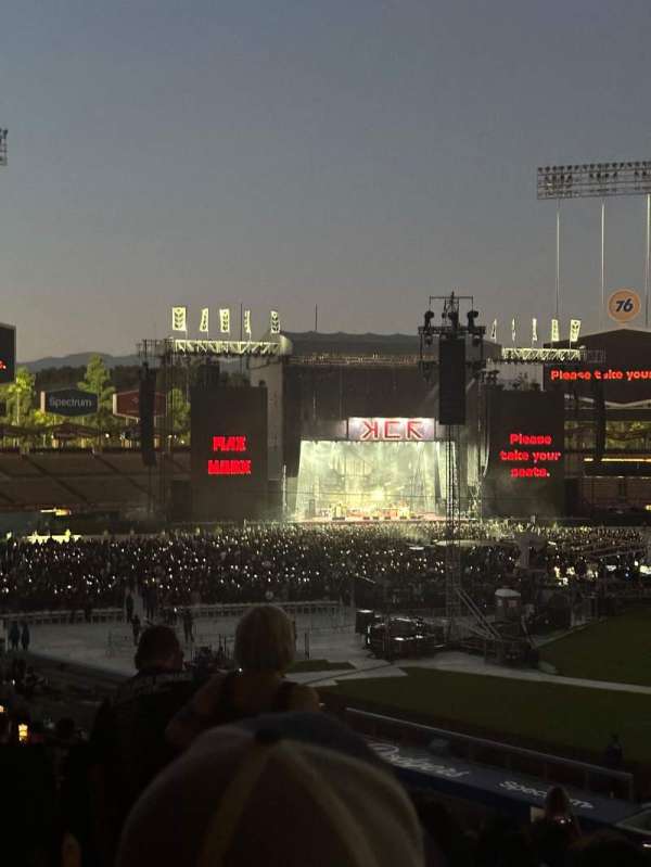 Dodger Stadium, section: 121LG, row: M, seat: 4