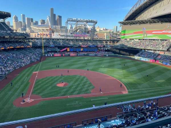 T-Mobile Park, section: 325, row: 1, seat: 8