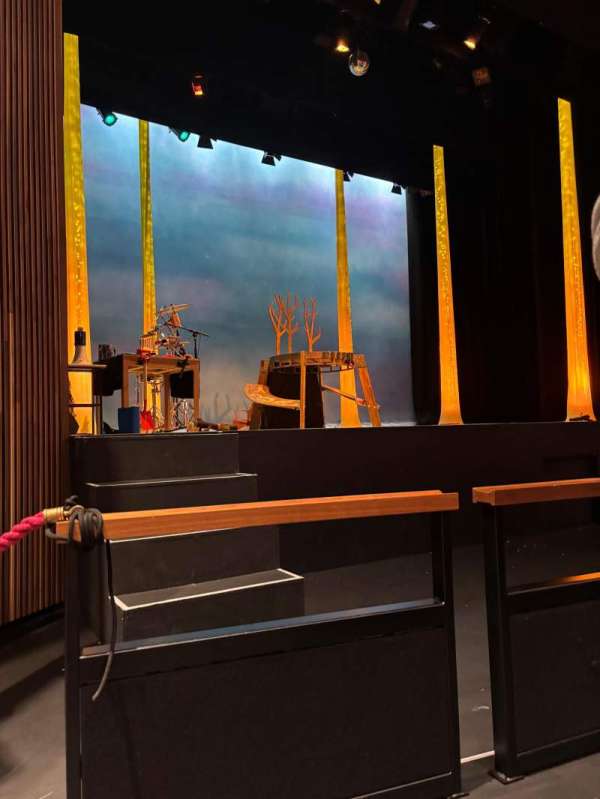 Bloomsbury Theatre, section: Stalls, row: A, seat: 22