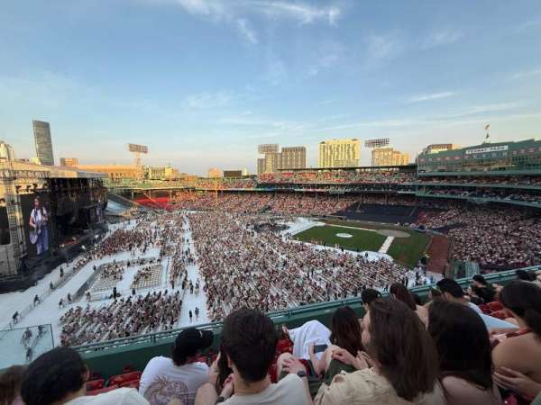 Fenway Park, section: Pavilion Reserved 18, row: E, seat: 19