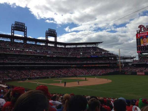 Citizens Bank Park, section: 111, row: 32, seat: 4