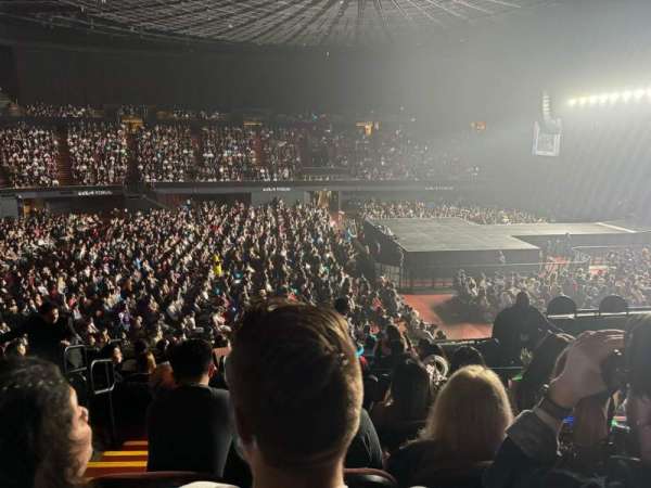 Kia Forum, section: 109, row: 10, seat: 2