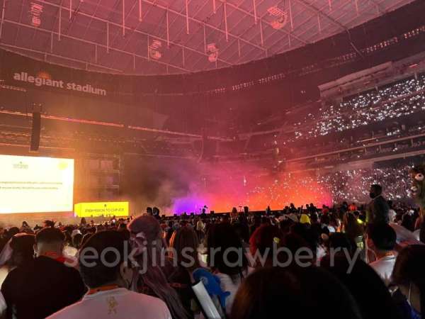 Allegiant Stadium, section: Floor B5, row: 25, seat: 9