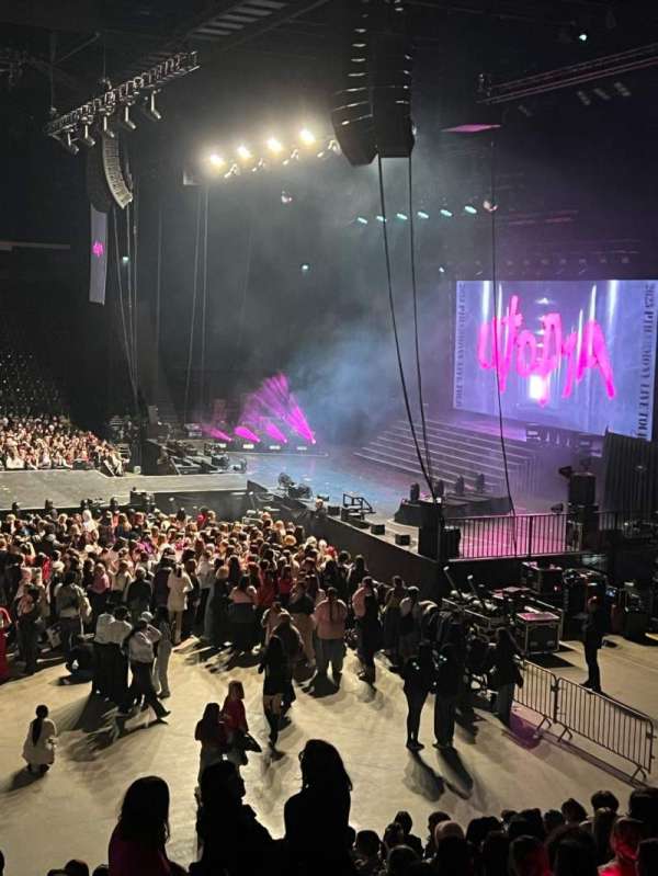 Arena Grand Paris, section: 20, row: R, seat: 254