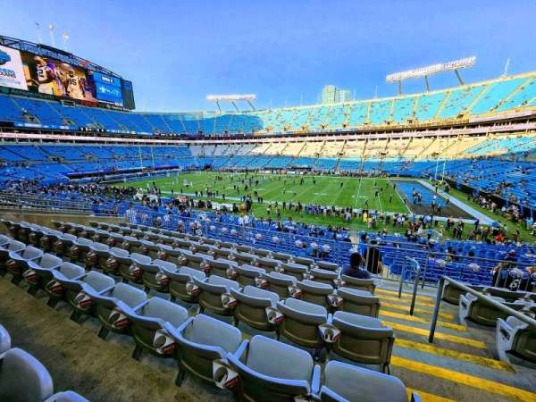 Bank of America Stadium, section: 341, row: 7, seat: 1