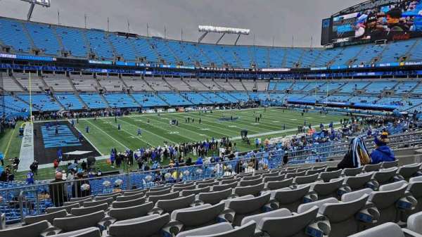Bank of America Stadium, section: 320, row: 9, seat: 13