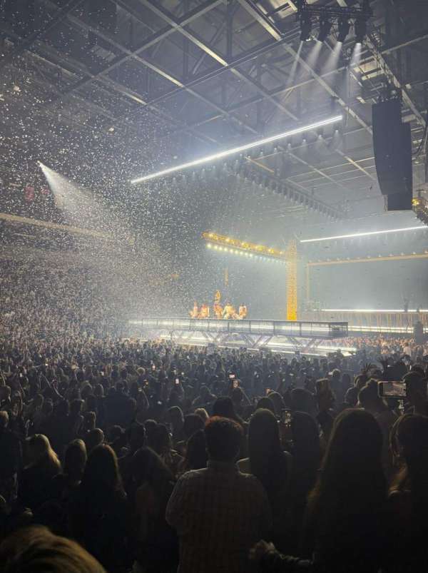 Acrisure Arena, section: 107, row: F, seat: 22