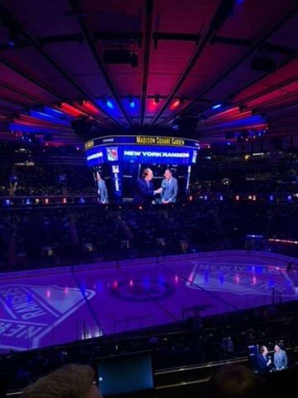 Madison Square Garden, section: 210, row: 3, seat: 7