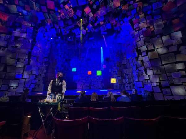 Cambridge Theatre, section: Stalls, row: E, seat: 11