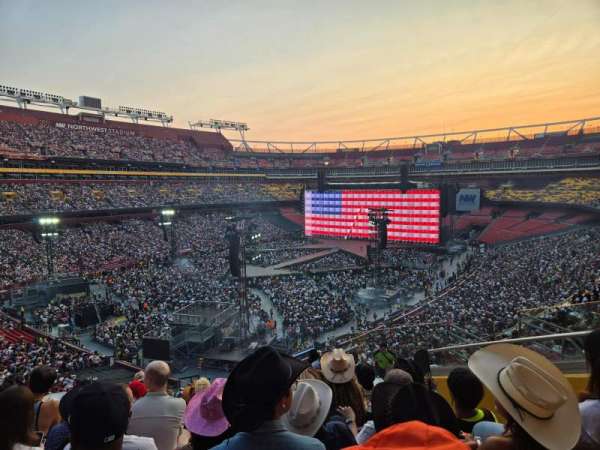 Northwest Stadium, section: 328, row: 16, seat: 9