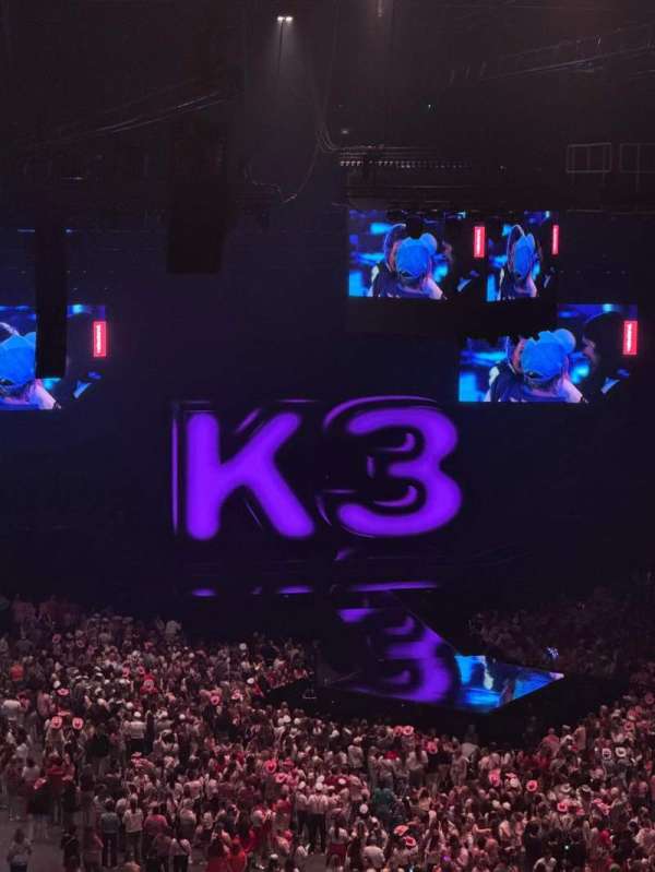 Rotterdam Ahoy, section: Hd, row: 27, seat: 31
