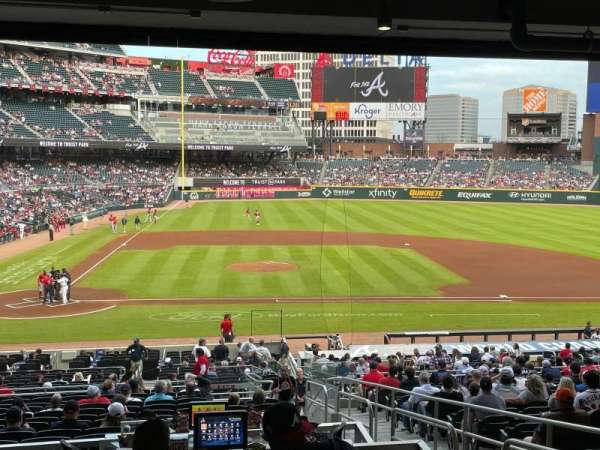Truist Park, section: 122 T, row: 4, seat: 2
