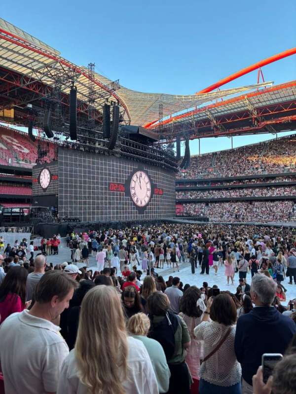 Estádio da Luz, section: Piso 0 - S32, row: L, seat: 27