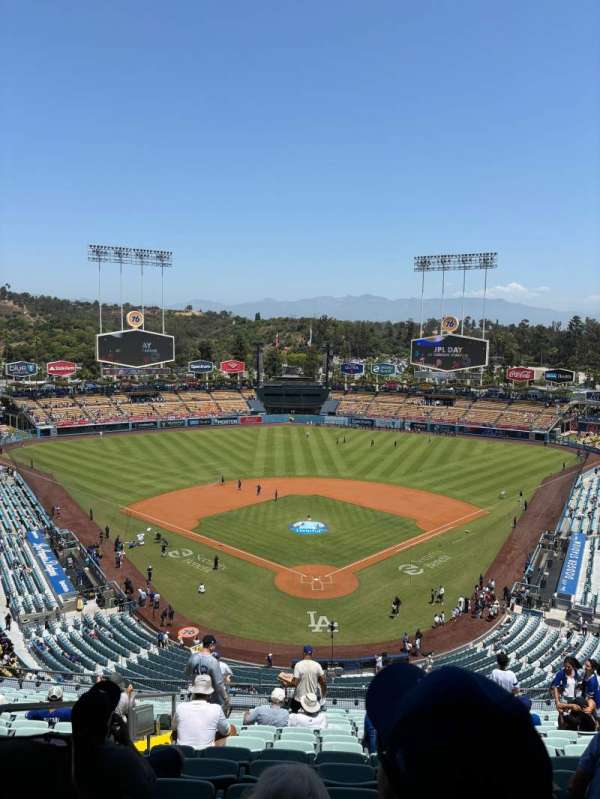 Dodger Stadium, section: 1RS, row: R, seat: 21