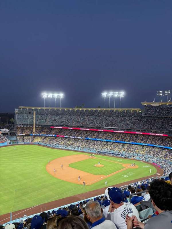 Dodger Stadium, section: 39RS, row: V, seat: 8