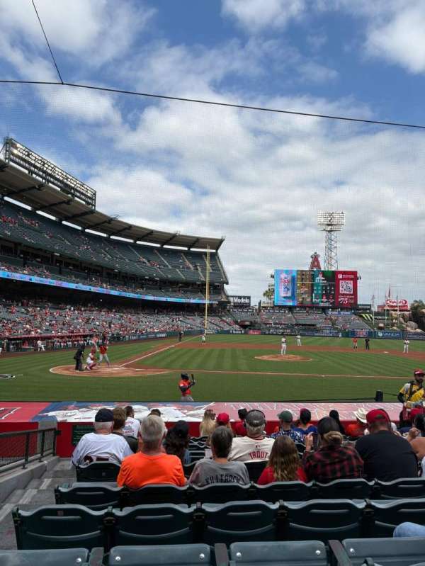 Angel Stadium, section: 123, row: M, seat: 2