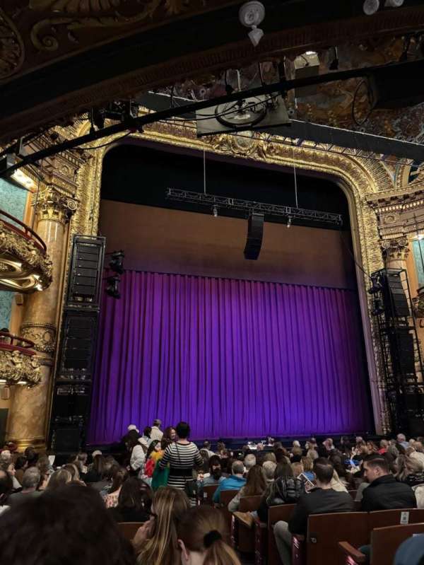 Emerson Colonial Theatre, section: Orchestra L, row: R, seat: 3