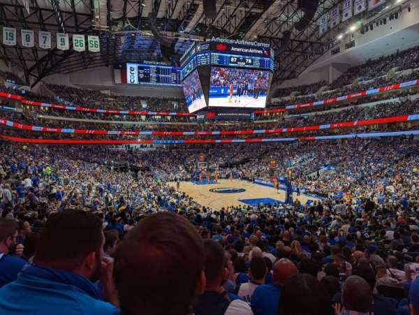 American Airlines Center, section: 102, row: V, seat: 11