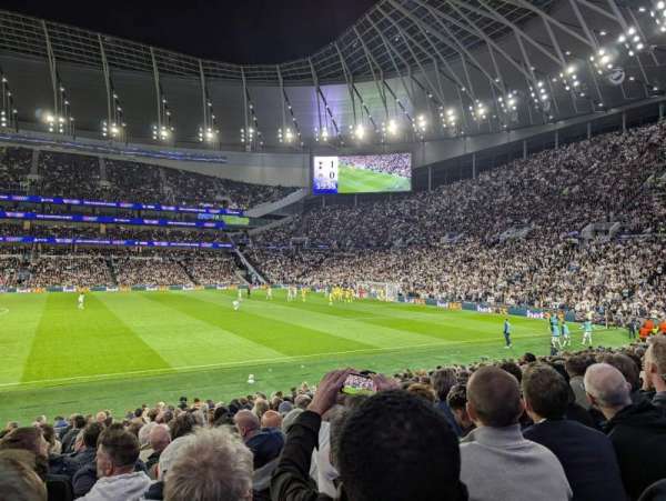 Tottenham Hotspur Stadium, section: 104, row: 20, seat: 81