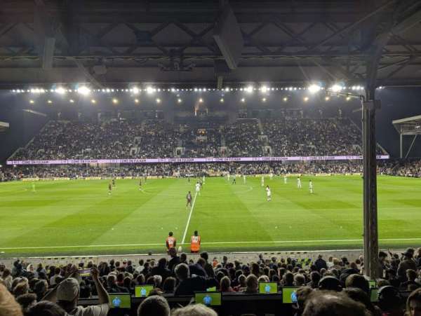 Craven Cottage, section: EL, row: G, seat: 4