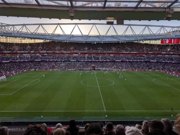 Emirates Stadium, section: 113, row: 6, seat: 618