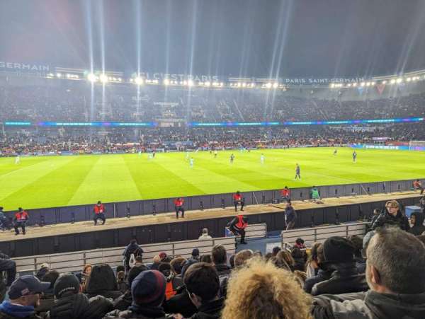 Parc des Princes, section: 104, row: 10, seat: 9