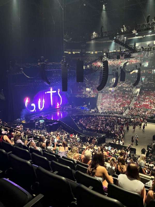 Moda Center, section: 201, row: K, seat: 5