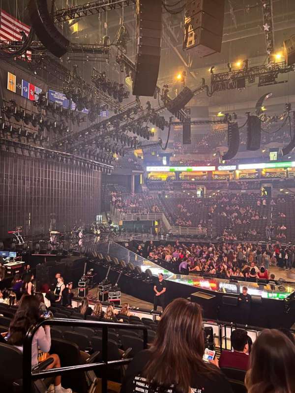 CHI Health Center Omaha, section: 122, row: 13, seat: 13