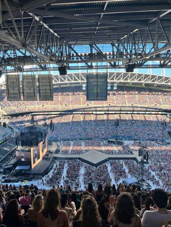 Lumen Field, section: 336, row: QQ, seat: 15