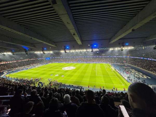 Parc des Princes, section: 423, row: 24