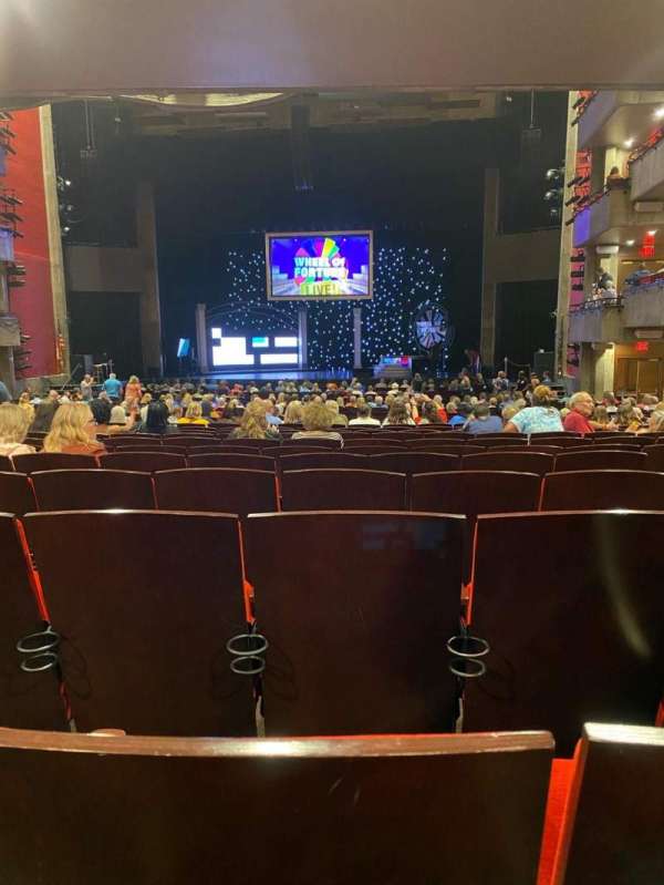 Clowes Memorial Hall