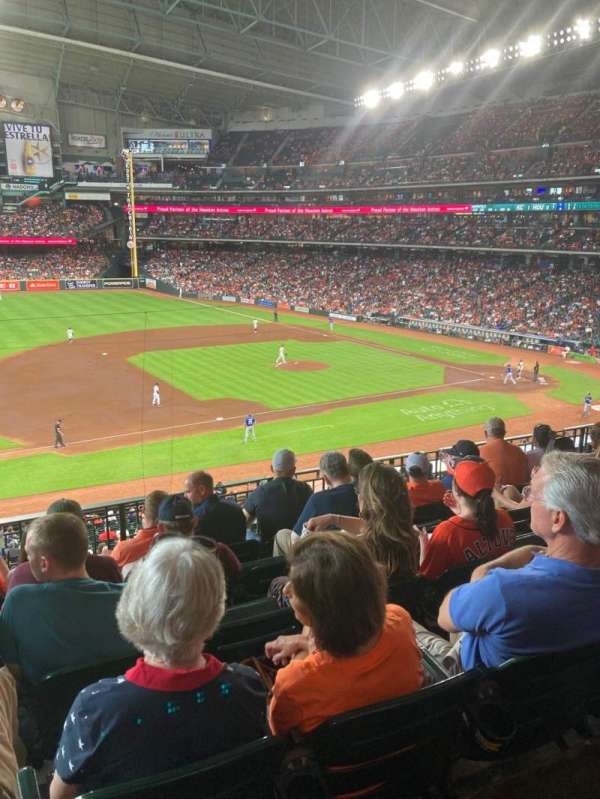 Daikin Park, section: 211, row: 6, seat: 1
