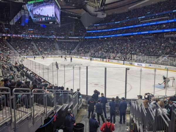 Climate Pledge Arena, section: 09, row: N, seat: 10