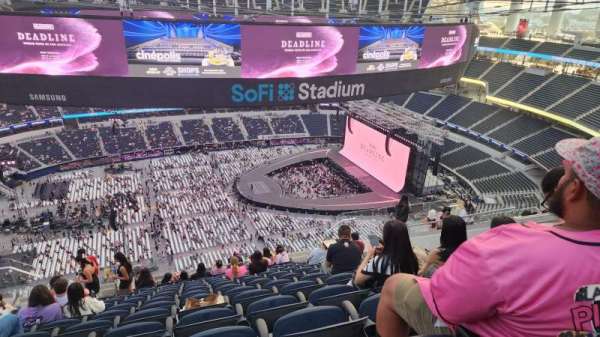 SoFi Stadium, section: 538, row: 13, seat: 17