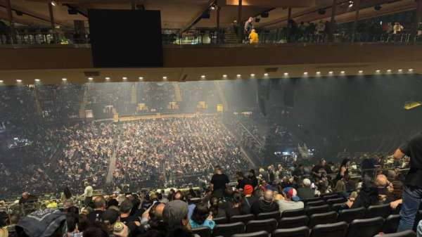 Madison Square Garden, section: 211, row: 22, seat: 7